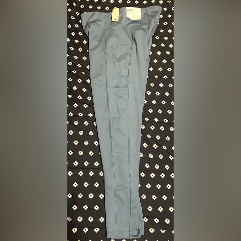 NWT- Aeropostale Blue leggings- high rise w/ pockets- size large - Picture 8 of 11